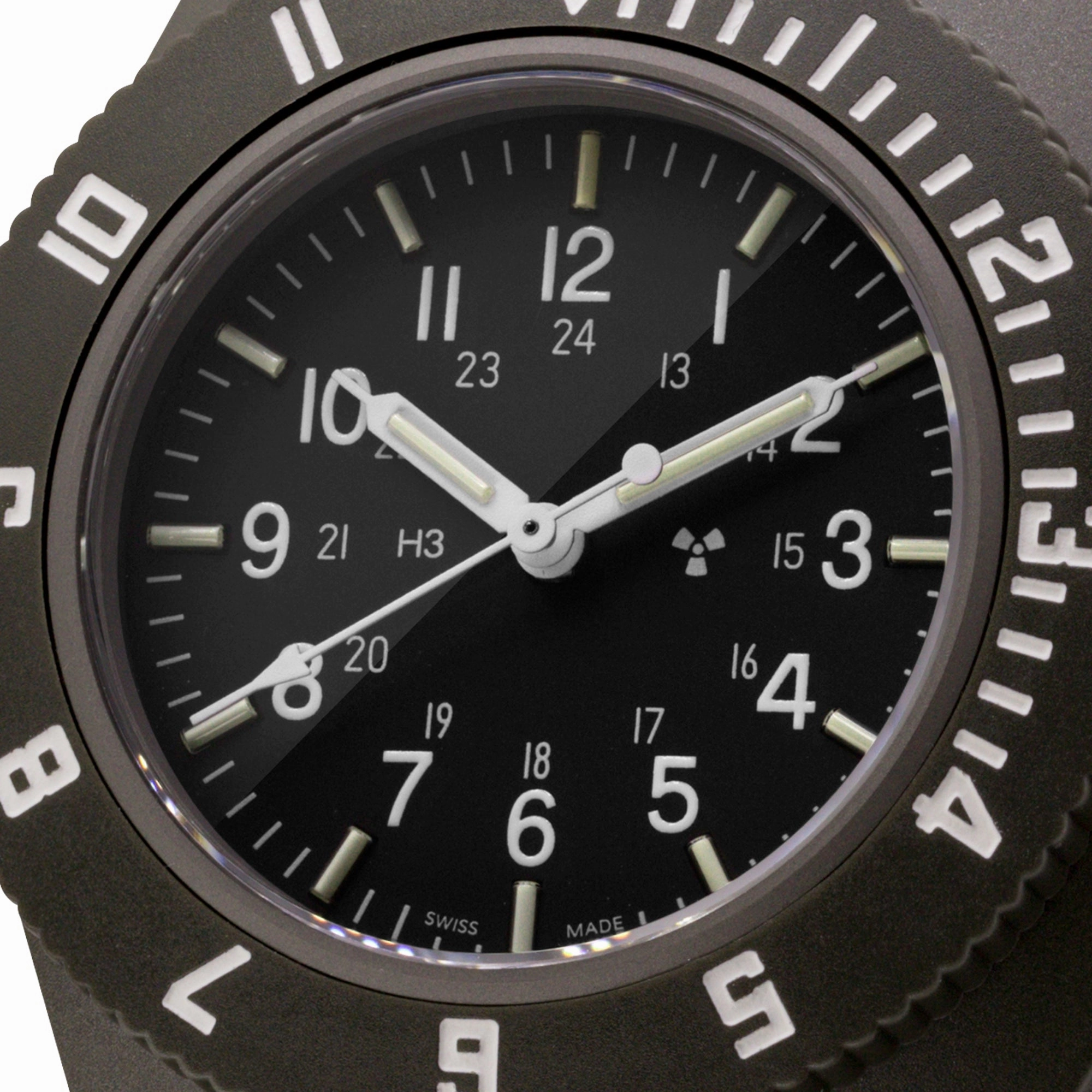 41mm Sage Green Pilot's Navigator (Quartz)
