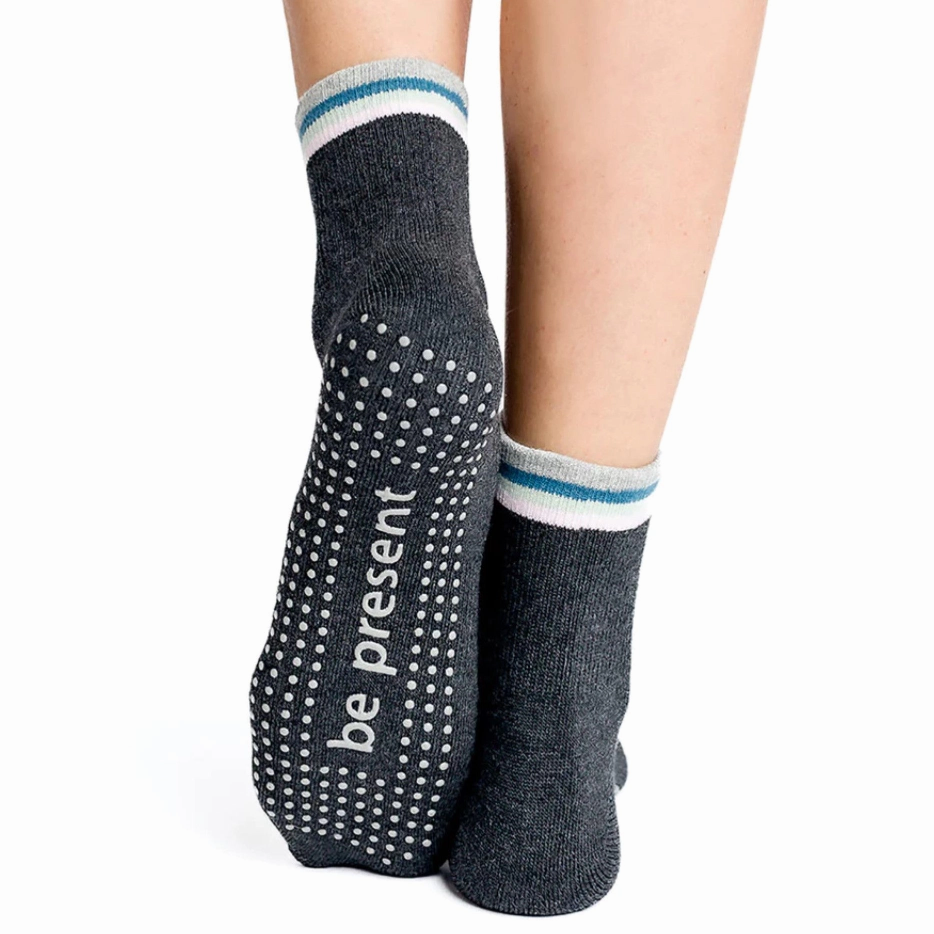 Be Present - Charcoal Heather Short Crew Grip Socks (Barre / Pilates)