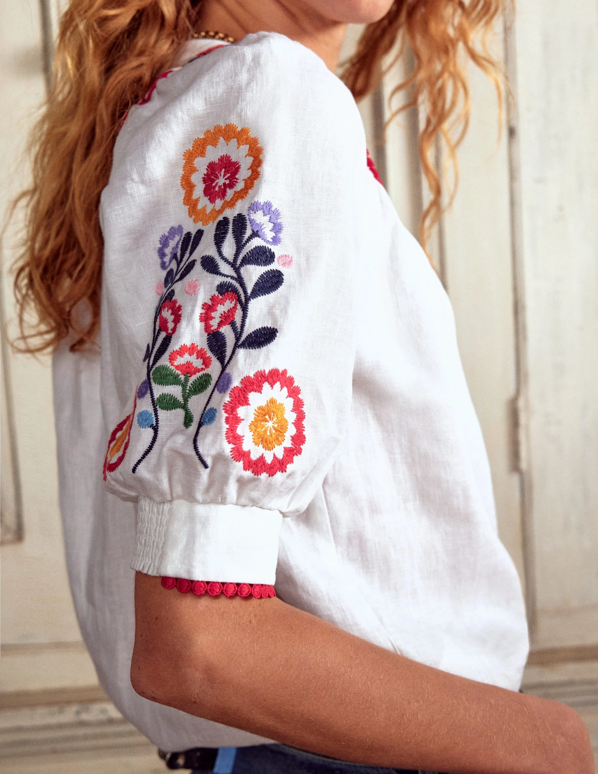 Bea Linen Top-White. Embroidery