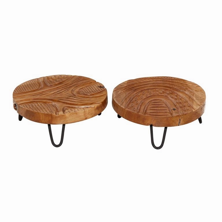 BROWN TEAK WOOD FLORAL INTRICATE CARVED TRAY