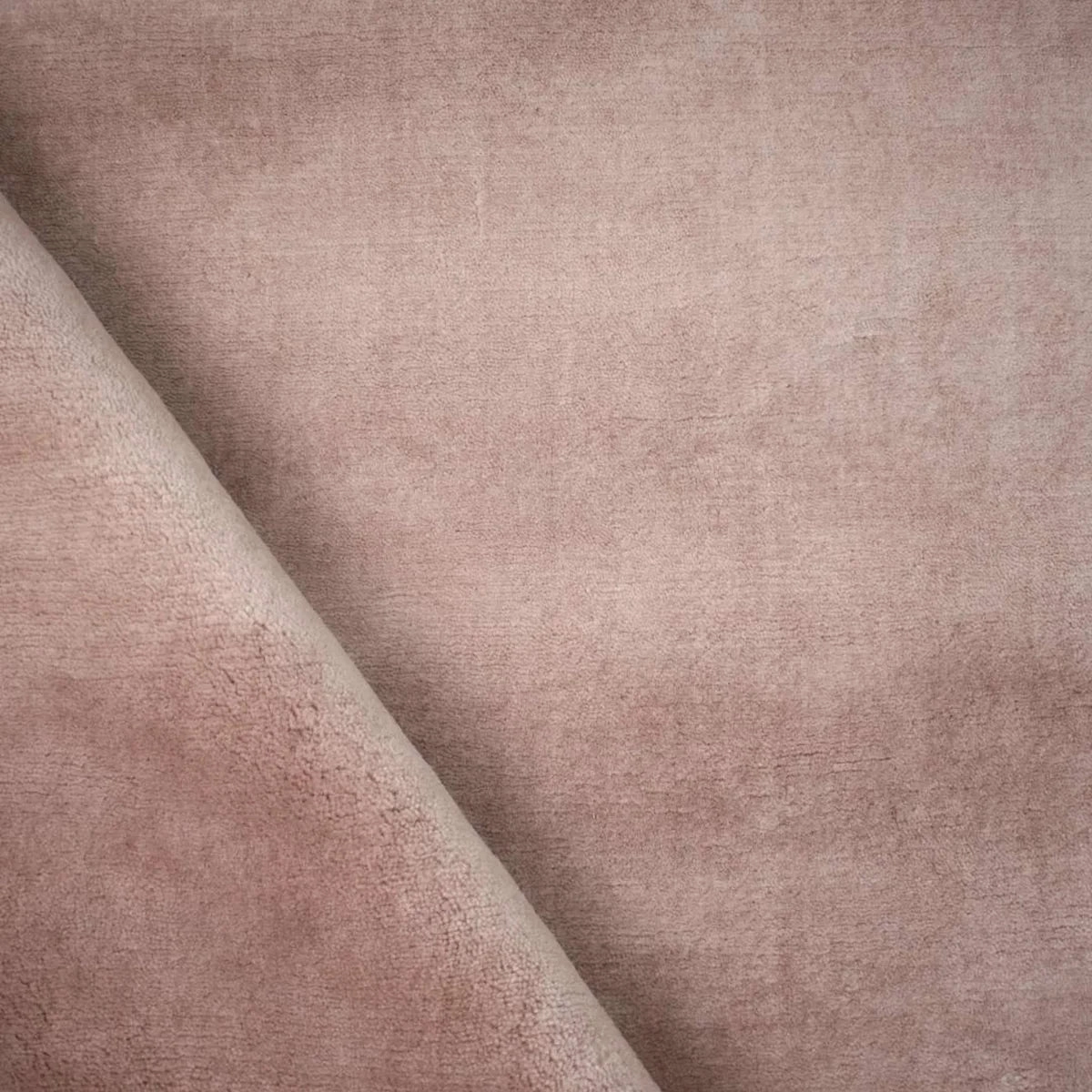 Cashmere Rug - Rose 200cm x 290cm