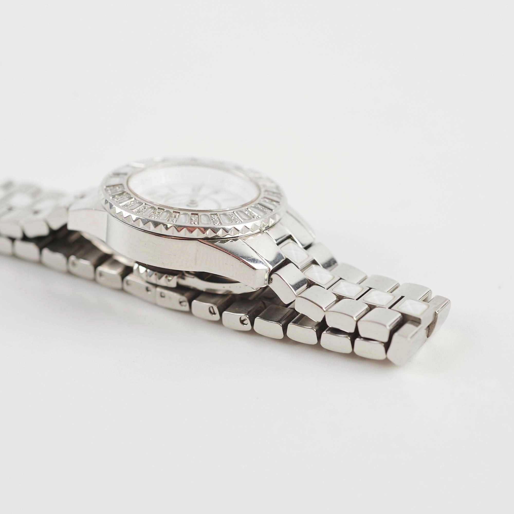 Christian Dior Crystal White Sapphire 28MM Watch CD112113M001