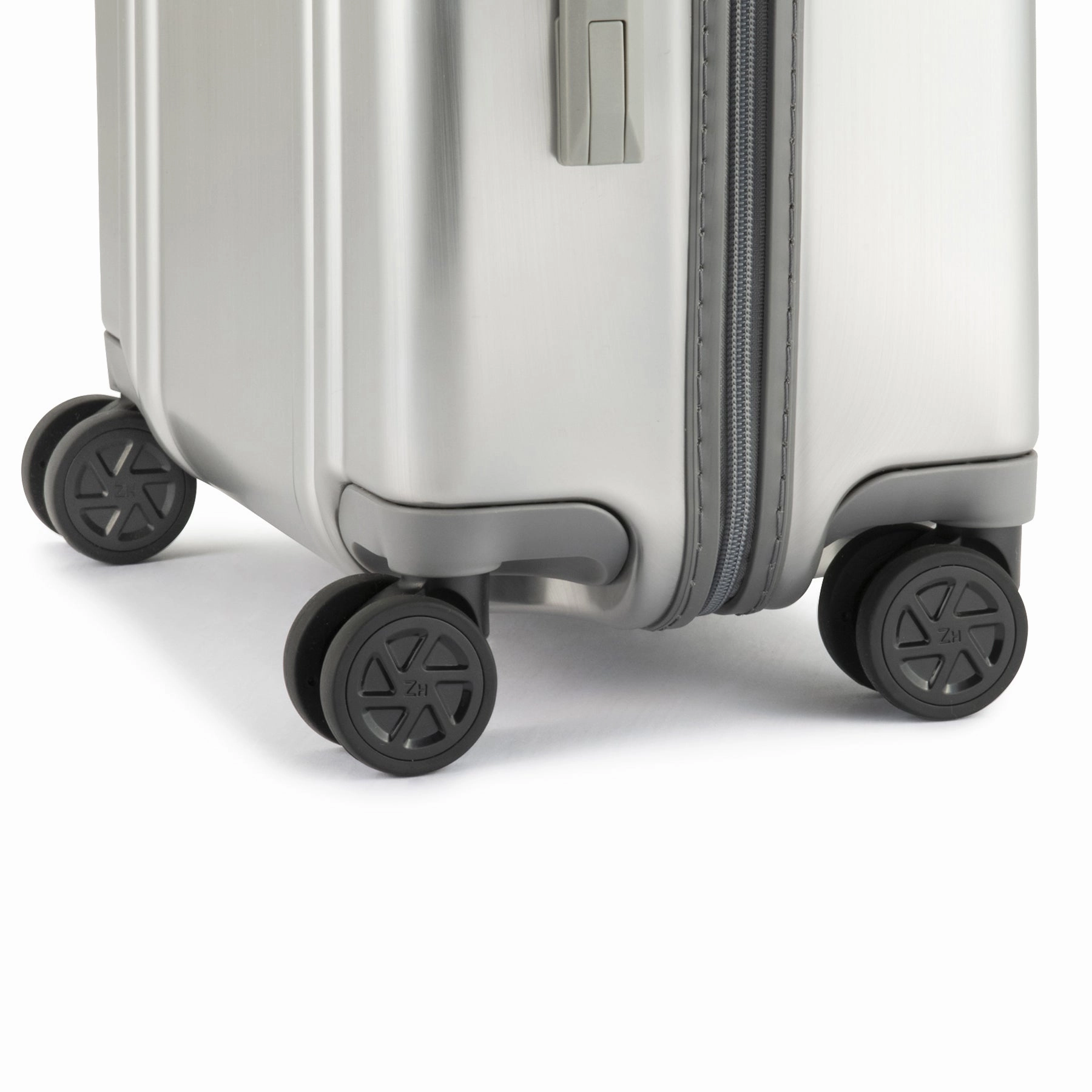 Classic Lightweight 4.0 |  Continental Carry-On 37L
