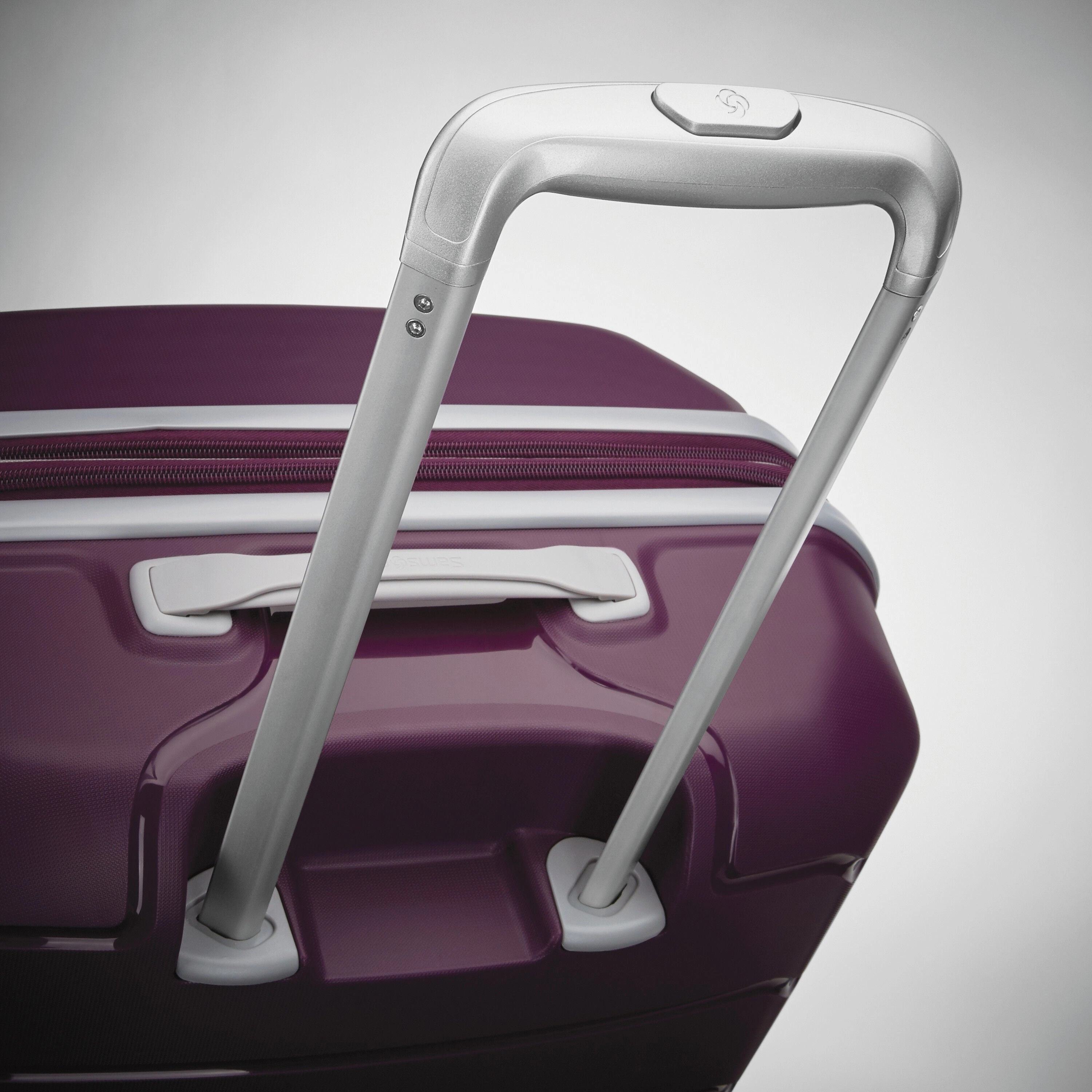 Freeform Carry-On Spinner 21"