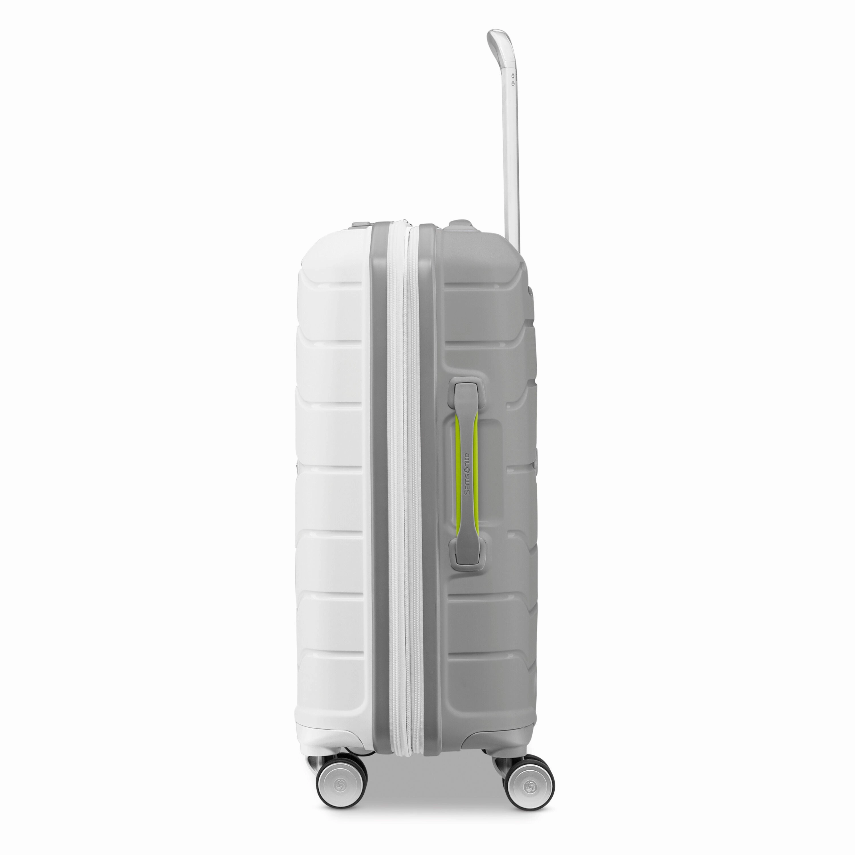 Freeform Carry-On Spinner 21"