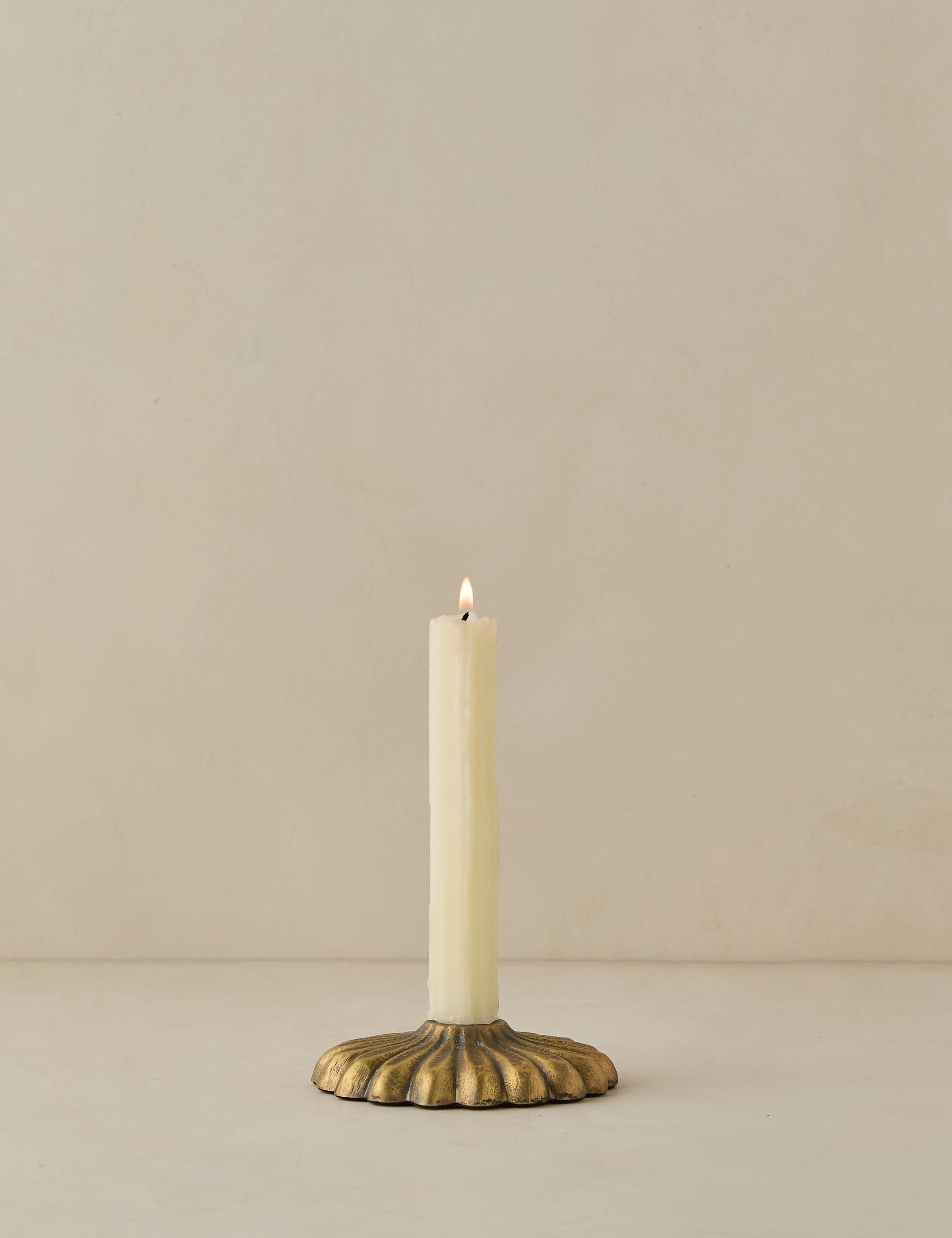 Giovanna Candle Holder