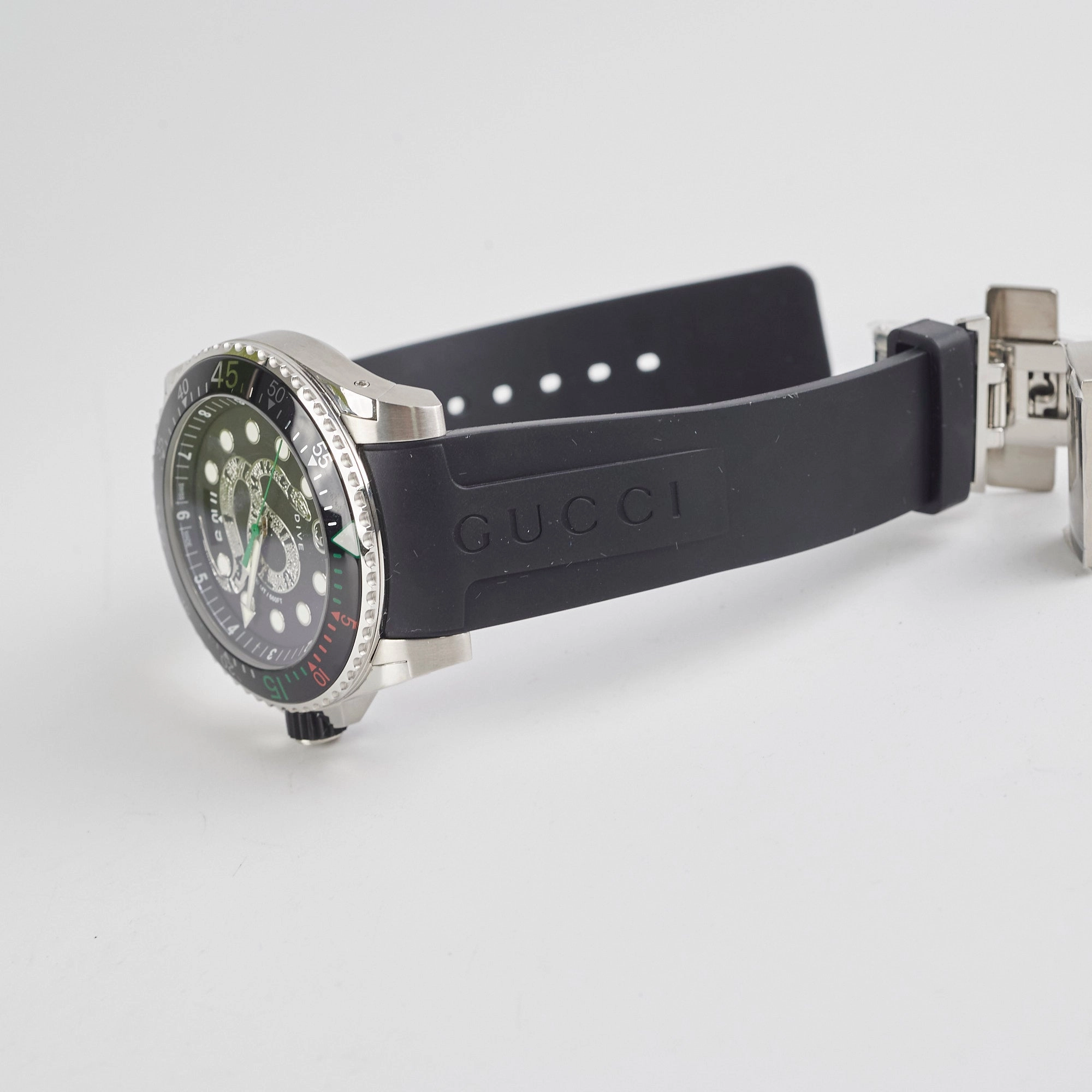 Gucci Dive Stainless Steel Men's Watch 40mm