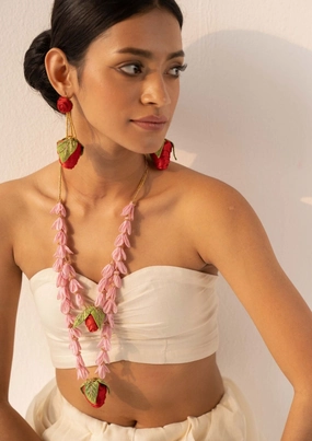 Rohira Floral Necklace