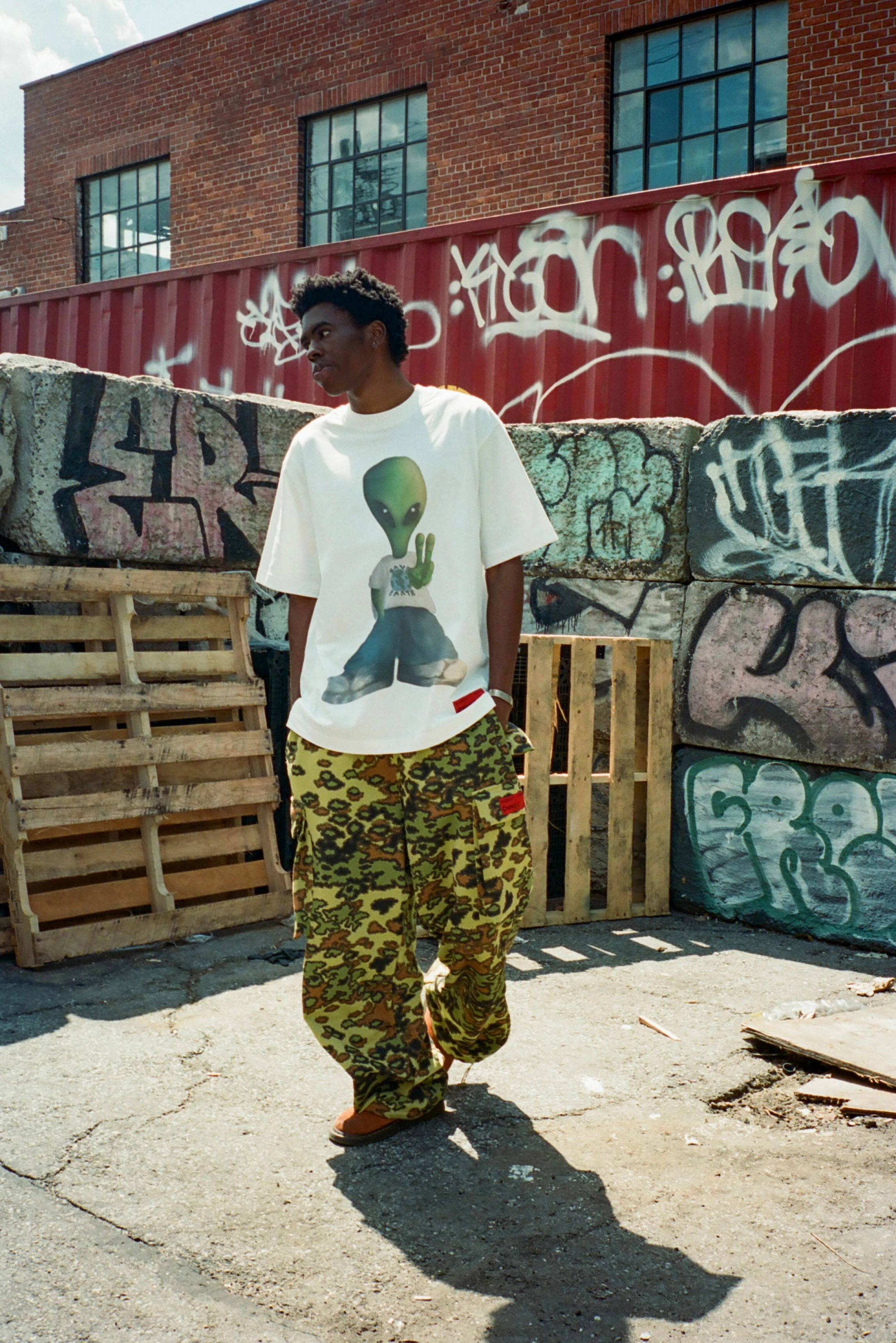 Save Earth Alien S/S Tee