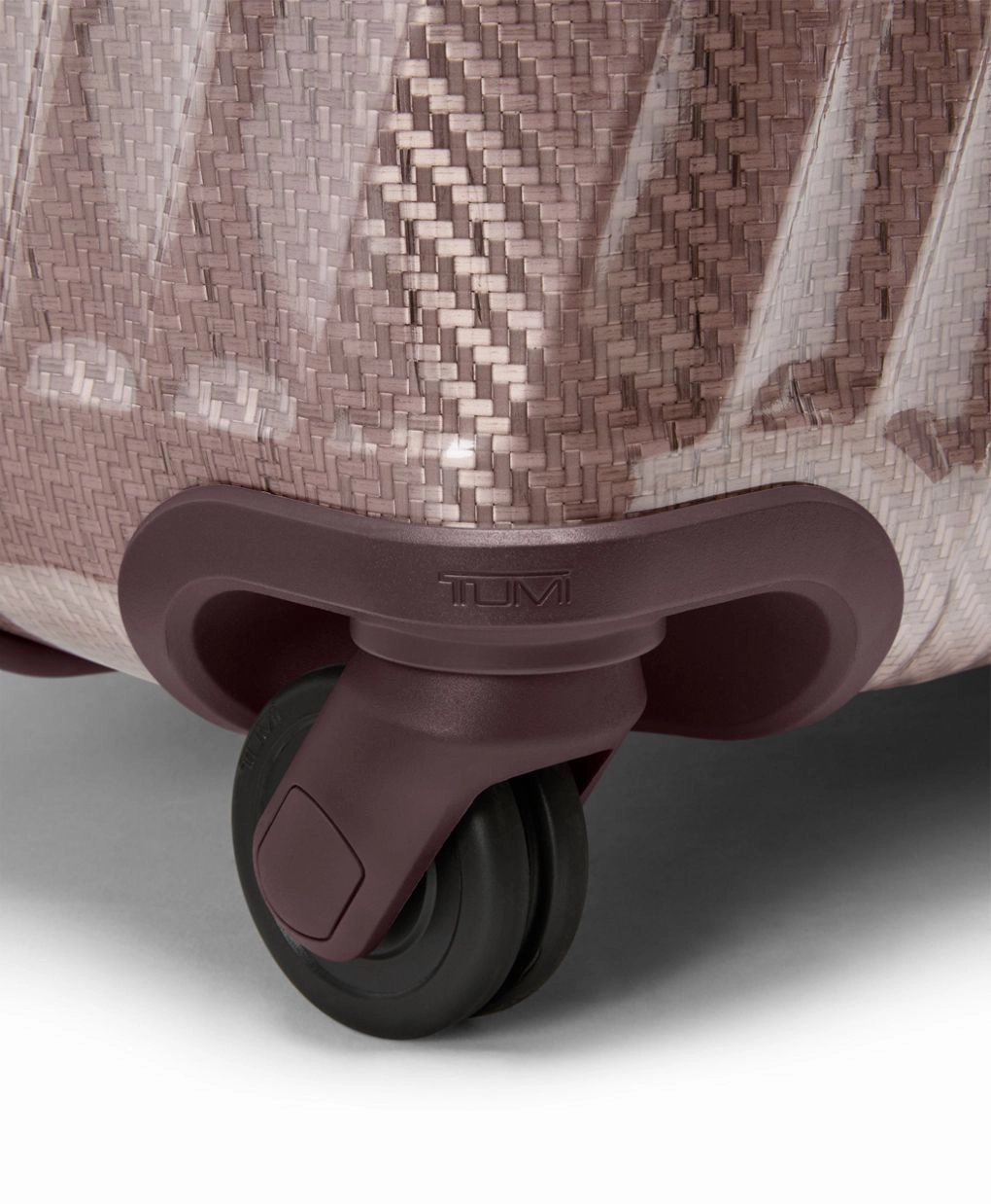 Tumi 19 Degree Lite Extended Trip 4 Wheeled Packing Case