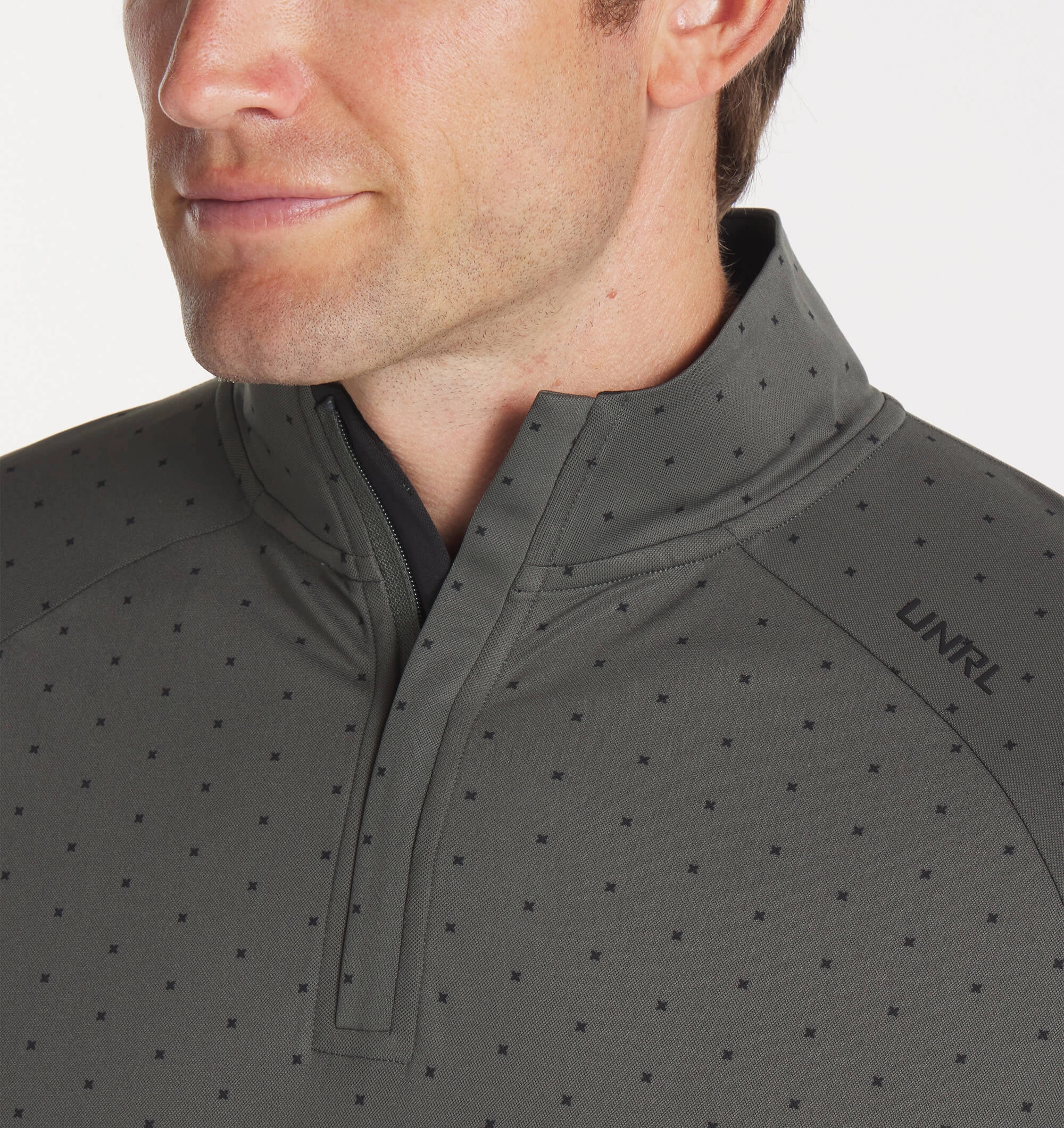 UNRL Highlands Quarter Zip